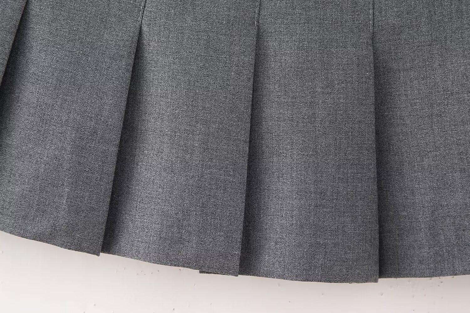 Cézanne – Low-rise fit – Woolen pleated mini skirt-Apparel & Accessories > Clothing > Skirts > Pleated Skirts-Cíelo Fióra Atelier