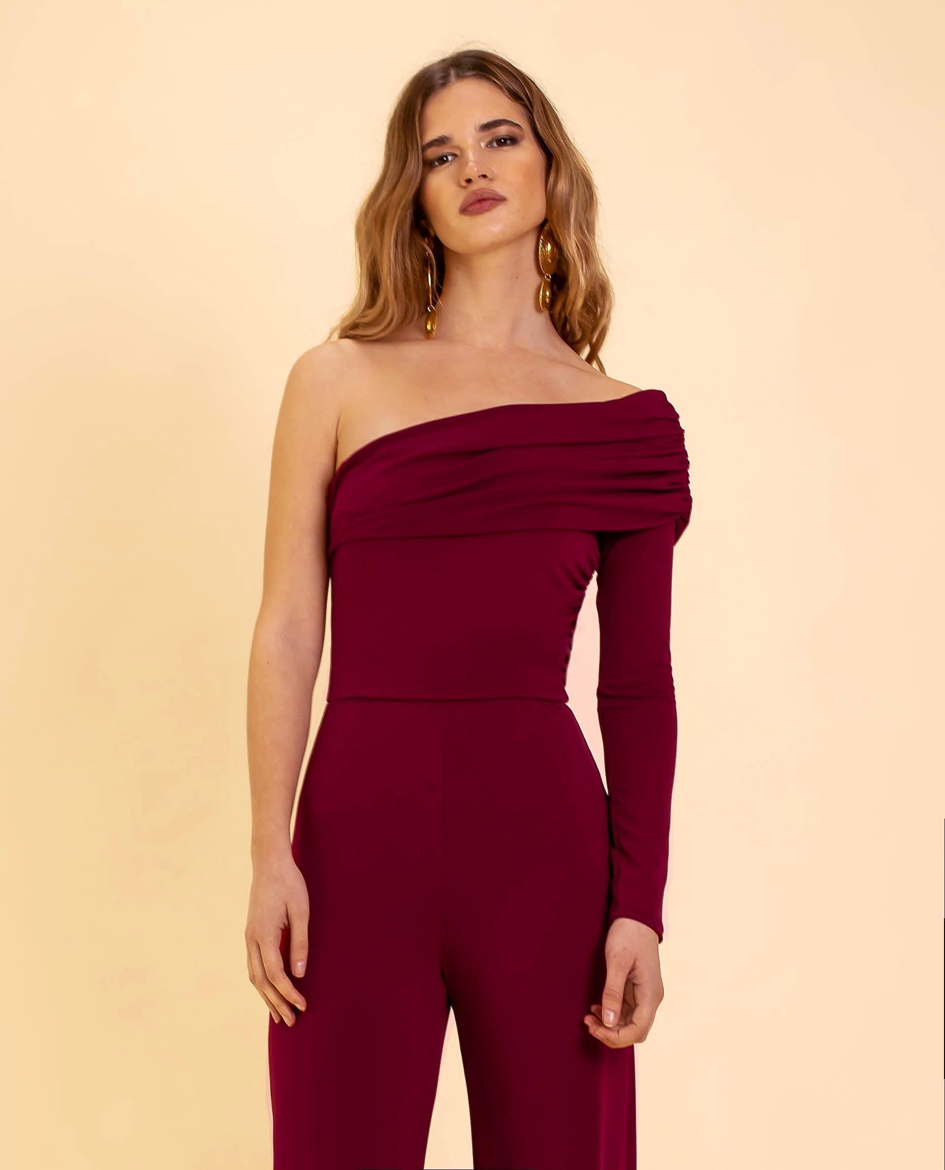 Diona – One-shoulder design – Burgundy jumpsuit-Apparel & Accessories > Clothing > One-Piece Suits > Formal Jumpsuits-Cíelo Fióra Atelier