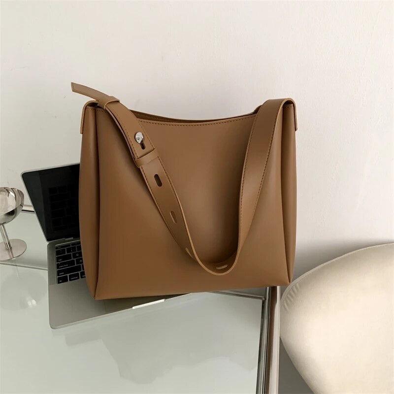 Elina – Timeless elegant style – Shoulder bag-Apparel & Accessories > Handbags, Wallets & Cases > Handbags > Shoulder Bags-Cíelo Fióra Atelier